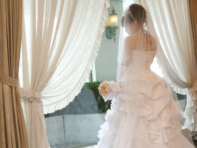 セミオーダー　ウェディングドレス AK+10454 | YUMI KATSURA OFFICIAL WEBSITE | ユミカツラ公式サイト