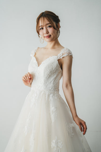 新宿で試着可能なウエディングドレス – Annie Bridal