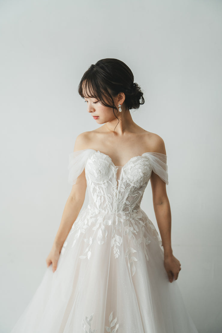 2024 New Arrival  ウェディングドレス（Marsa)　中野店
