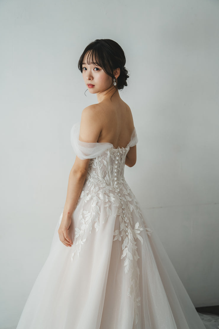 2024 New Arrival  ウェディングドレス（Marsa)　中野店