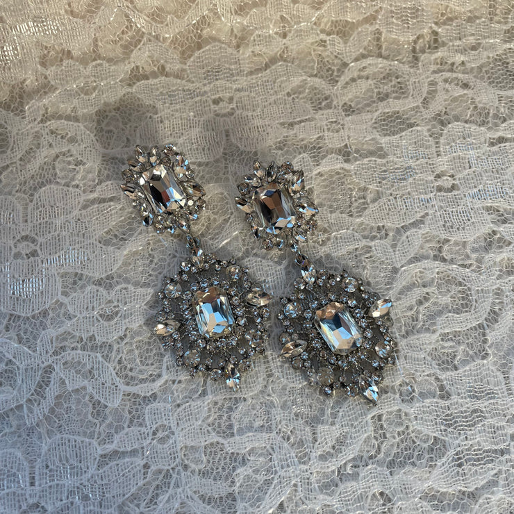 E05　Silver