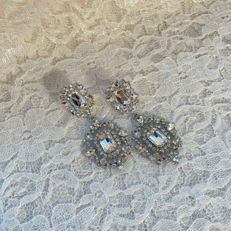 E05　Silver