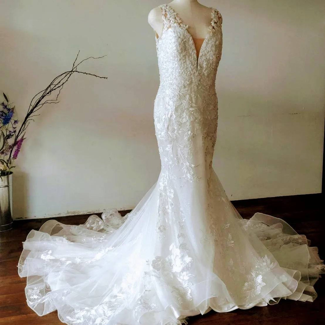 【美品】Dressproduction ウェディングドレスw265 デザイン変更 2way バックリボン ベアトップ ソフトマーメイドドレス（W265）