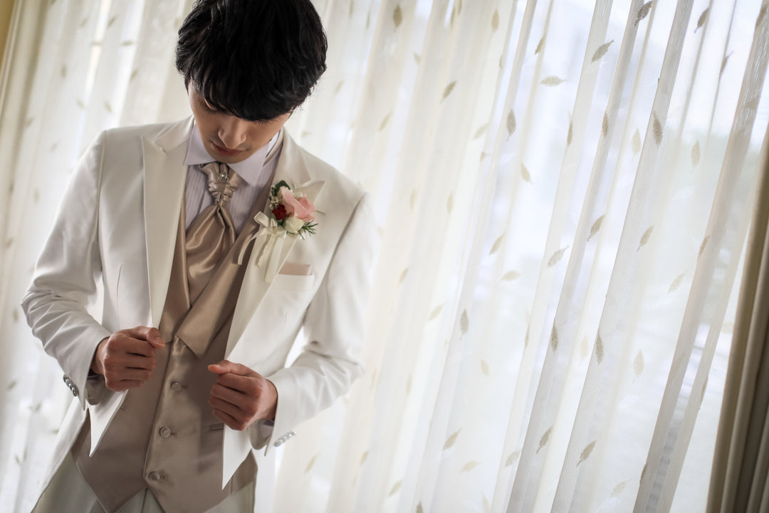 お客様】ウェディングドレス／カラードレス／タキシード – Annie Bridal